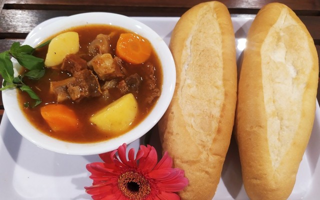 Bếp Hồng - Bánh Mì Sốt Vang - Phạm Ngọc Thạch