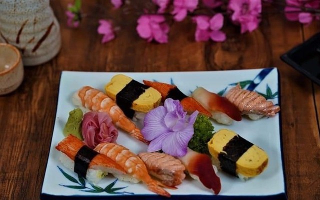 Hoàng Thị Tuyết - Kami Sushi Đồ Ăn Nhật - 466 Đê La Thành