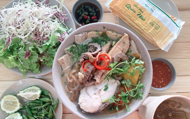 Quán Nhà - Bún Chả Cá  - Tên Lửa