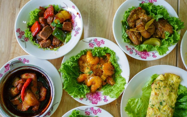 Cơm Văn Phòng - Tôn Đản