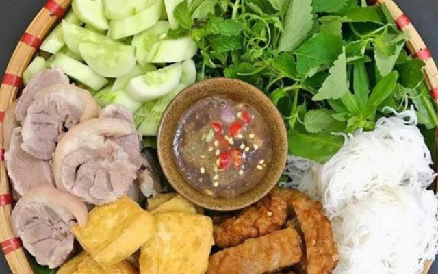 Bún Đậu Mẹt 132 - Bún Đậu Mắm Tôm - Đê La Thành Nhỏ