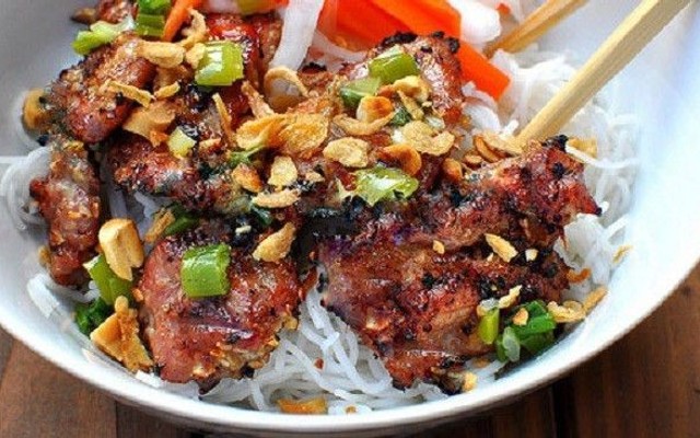 Cô Sáu - Cơm Tấm & Bún Thịt Nướng
