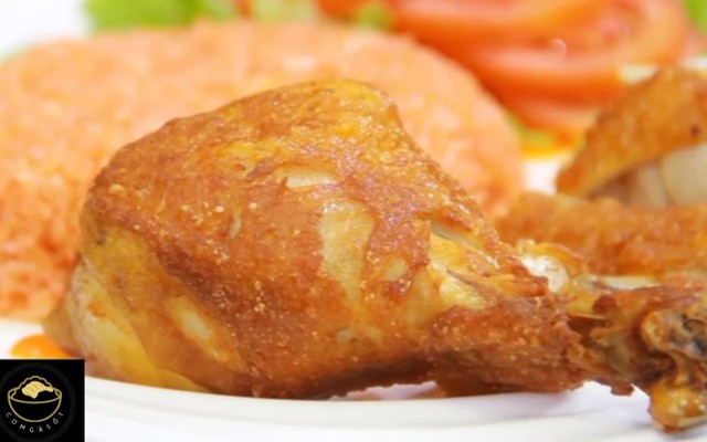 Cơm Gà Da Giòn Sốt