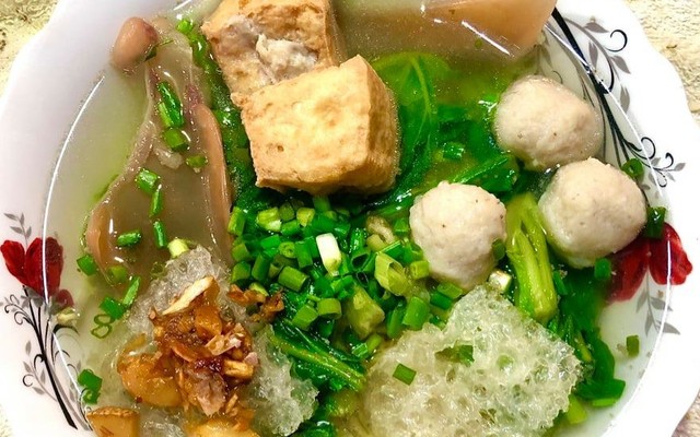 Lý Chi - Hủ Tíu & Hủ Tíu 209 - Phạm Văn Chí