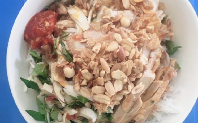 Mỳ Quảng Sứa - Đường K20