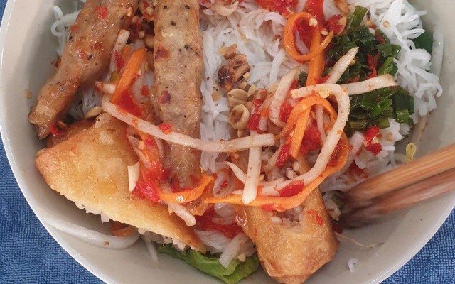 Bún Nem Nướng Chả Giò - Ni Sư Huỳnh Liên