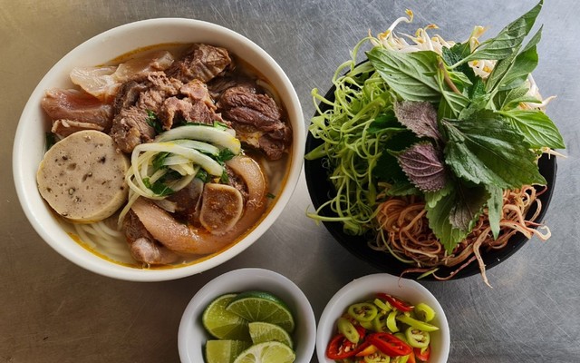 Bún Bò Chú Huy