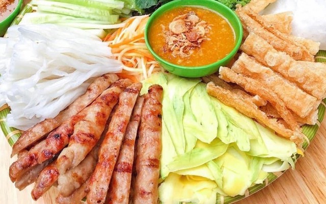 Tiến Đạt Quán - Nem Nướng Nha Trang & Bún Đậu Mẹt