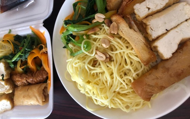 Kiều Anh - Cơm Bình Dân & Cơm Chay