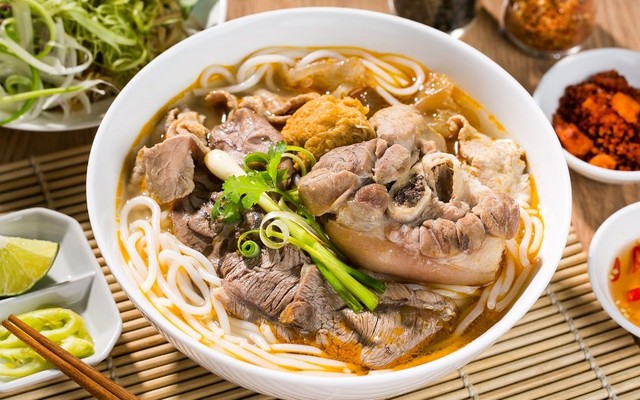 Bún Bò Huế - Bún Đậu Mắm Tôm Bà Phương - Kinh Dương Vương
