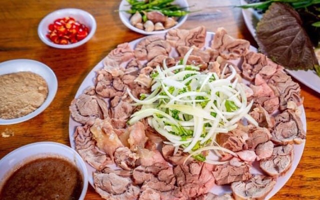 Bê Thui Bò Tơ 204 - Lẩu Bò - Bình Long