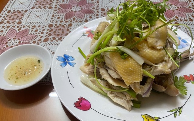 Gà Hấp Muối Truyền Ký - Đường 42