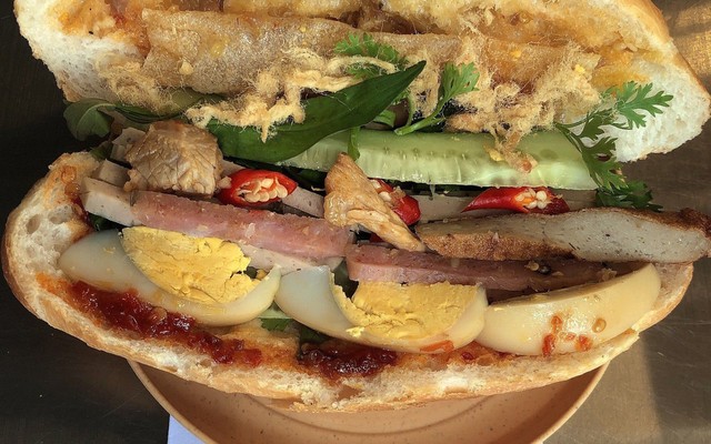 Bánh Mì Bình Định 77 - Bánh Mì - Tân Hương