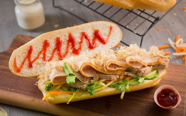 Bánh Mì Dư Vị - Bánh Mì Thịt - Doãn Kế Thiện
