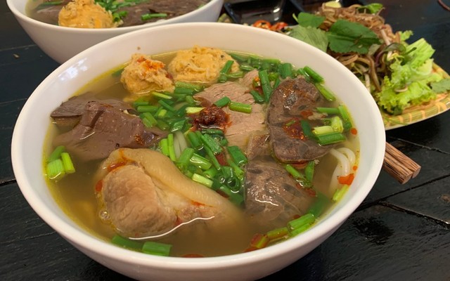 Quán Huế O Hoa - Bún Bò Huế & Bánh Lọc - Tạ Hiện
