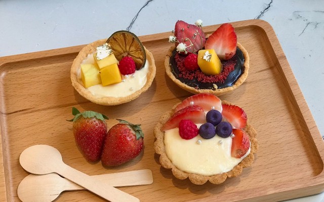 Tiệm Bánh Mùa Hè - Burger & Tart - Nguyễn Công Trứ