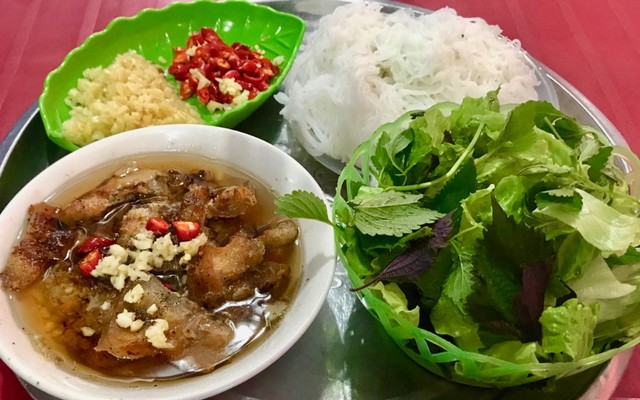 Quán Cô Hồng - Bún Chả & Bún Đậu - Mai Dịch
