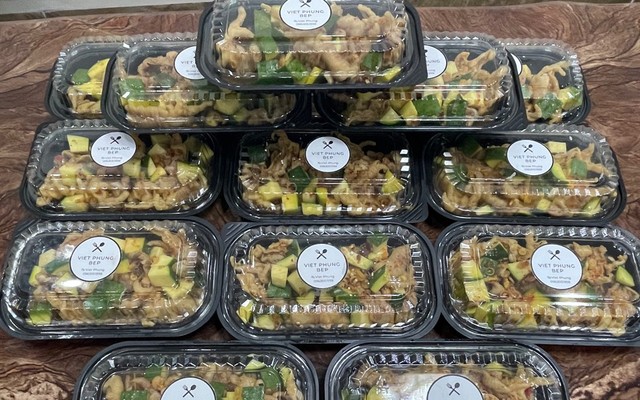 Việt Phùng Bếp - Đồ Ăn Đêm - Nguyễn Văn Cừ