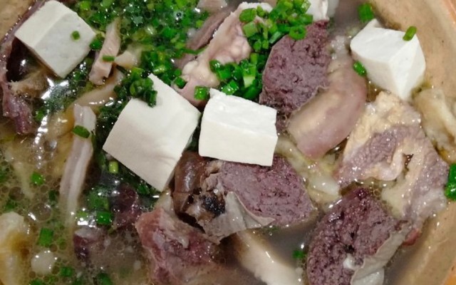 Lẩu Bò Sáu Hải - Lẩu Bò & Bò Tươi - Nguyễn Trung Ngạn