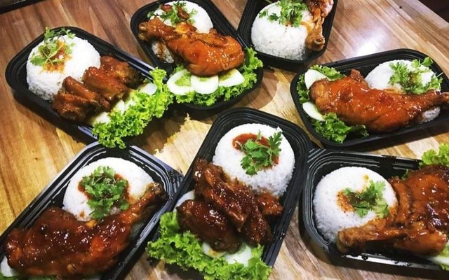 Cơm Sườn Bò & Gà - Kim Giang