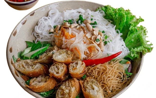 Nọng - HOANGF Tea & Coffee - Trần Văn Ơn