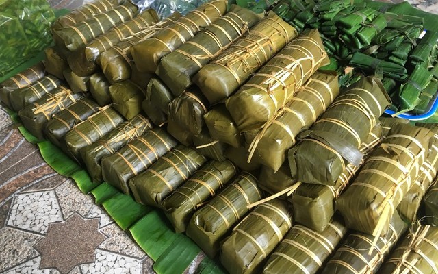 Bánh Tét Hóc Môn - Bánh Bột Lọc - Huỳnh Thị Na