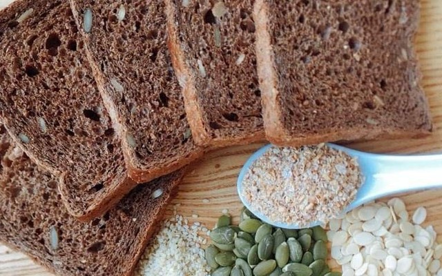 Healthy Bread - Bánh Mì Đen - Nguyễn Phúc Lai