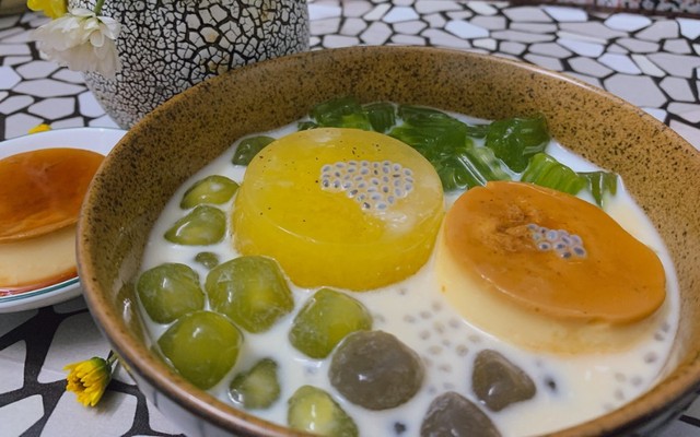 Thạch Chè Cô Lan - Chè Thạch & Caramen - Tạ Quang Bửu