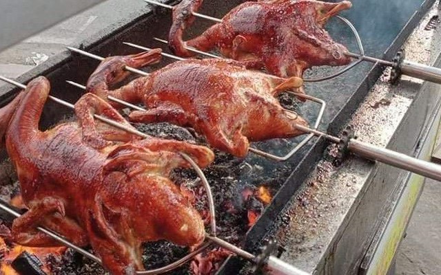 Vịt & Gà Nướng Hoà Yến - 224 An Dương Vương