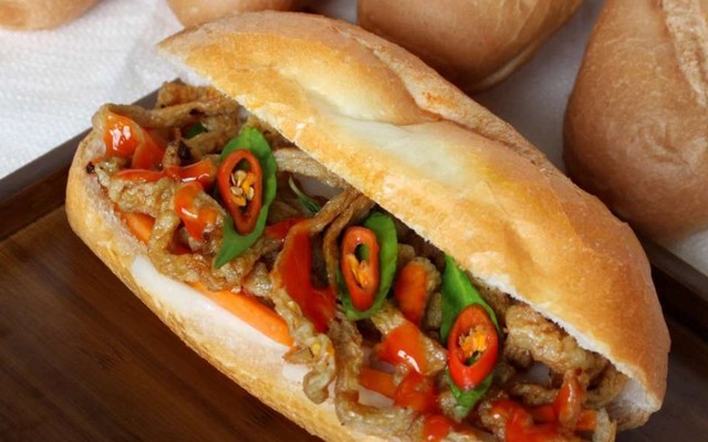 Cô Hương - Bánh Mì Chả Cá & Nước Giải Khát