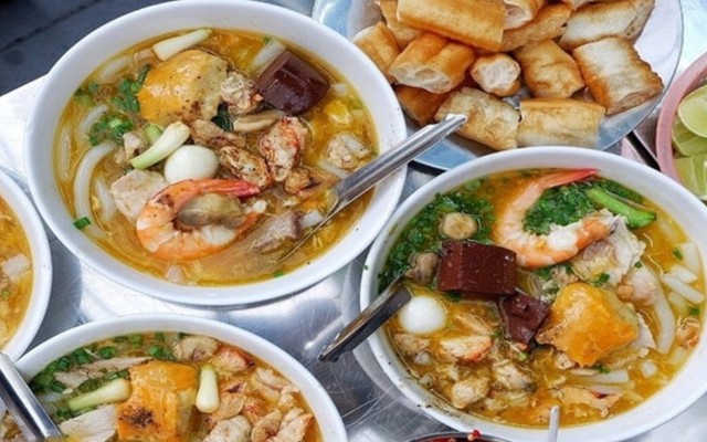 Bún Bò, Bún Riêu & Gỏi Cuốn - Chị Ba