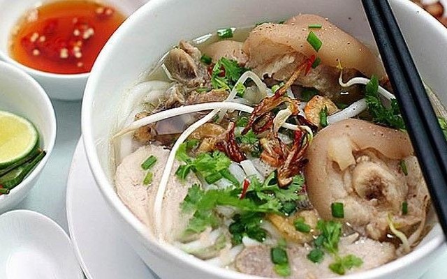 Quán Của Ba - Bánh Canh Giò Heo - Gò Dầu