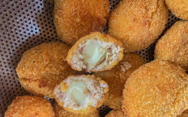 Tiệm Của Hân - Trà Sữa & Ăn Vặt - Tô Ngọc Vân