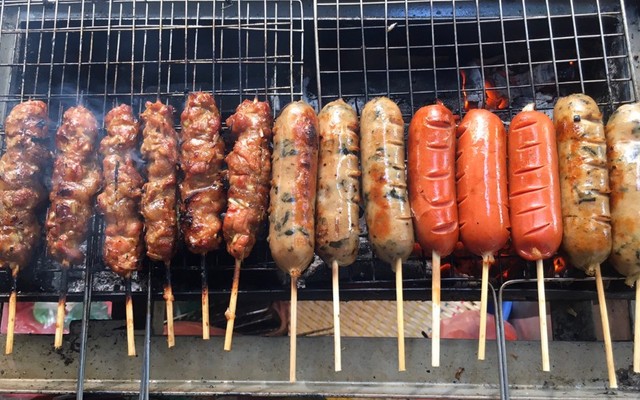 Cây Dâu - Thịt Xiên Nướng - 75 Nguyễn Công Trứ