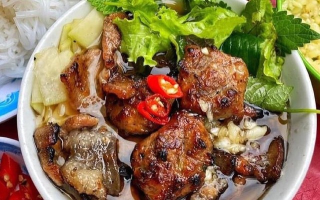 Nhà Của Cỏ - Bún Chả Hà Nội - Đường 449