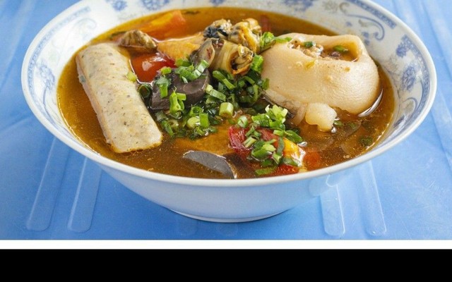 Chị Thuý  - Bún Riêu & Canh Bún - Phan Văn Hân