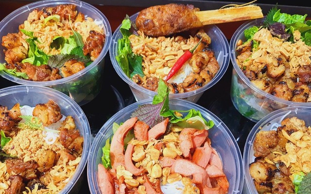 Bún Trộn Thịt Xiên - Quán Long Hói