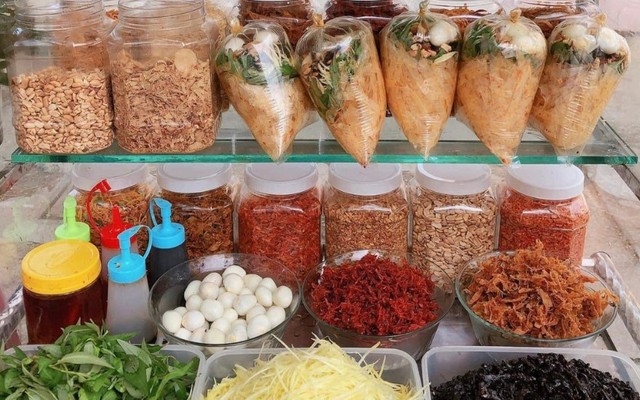 Tiệm Bánh Tráng Trộn Ngọc Thu - Lê Văn Thịnh