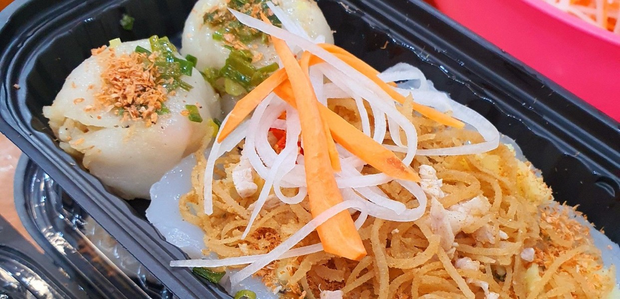 Bánh Bèo Bì Bà Năm - Cách Mạng Tháng 8 | ShopeeFood - Food Delivery | Order & get it delivered | ShopeeFood.vn