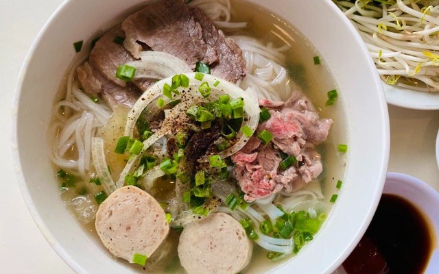 Ăn Vặt Bme Food - Bến Vân Đồn