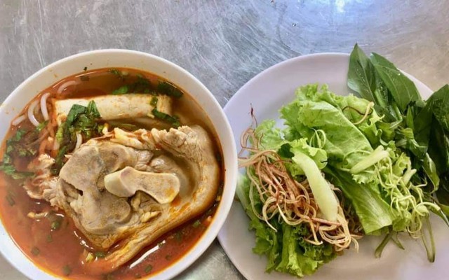 Phở Bò & Bún Bò Cô Lành - Lê Văn Sỹ