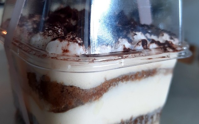 CHERRY SWEET CAKE - Bánh Ngọt & Trà Sữa - Mai Văn Vĩnh