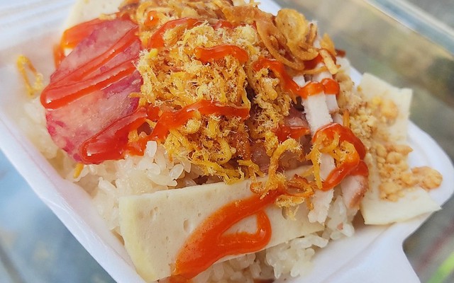 Kiều Thị - Xôi Mặn & Xôi Lòng Gà - Quang Trung