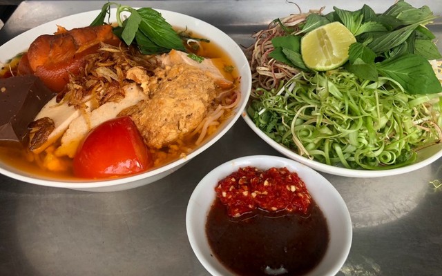 BÚN RIÊU ĐIỆP - Tùng Thiên Vương