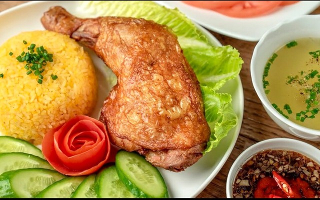 Cơm Gà Xối Mỡ 348 - An Dương Vương