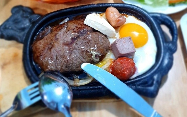 Hưng Phát - Bò Bít Tết - Tôn Đản