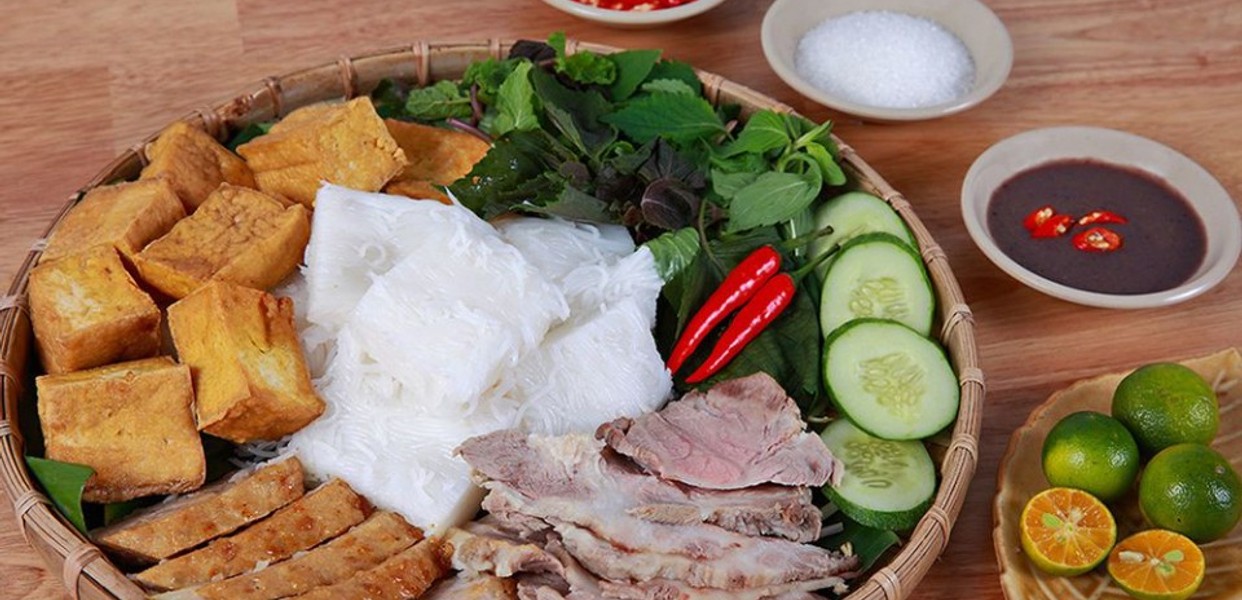 BÚN ĐẬU MẮM TÔM CÔ NANA BÚN ĐẬU CHẢ CỐM DỒI SỤN - Phố Miếu Đầm | ShopeeFood - Food Delivery | Order & get it delivered | ShopeeFood.vn
