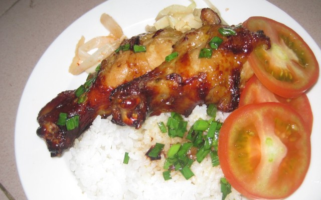 Cơm Tấm 3 Lùn - Hương Lộ 2