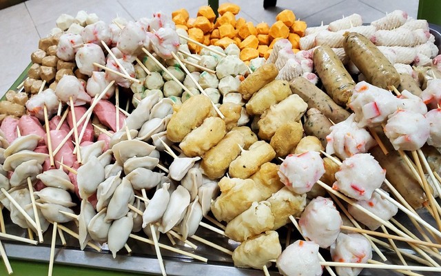 Xiên Que & Mì Trộn DELI - Ao Sen