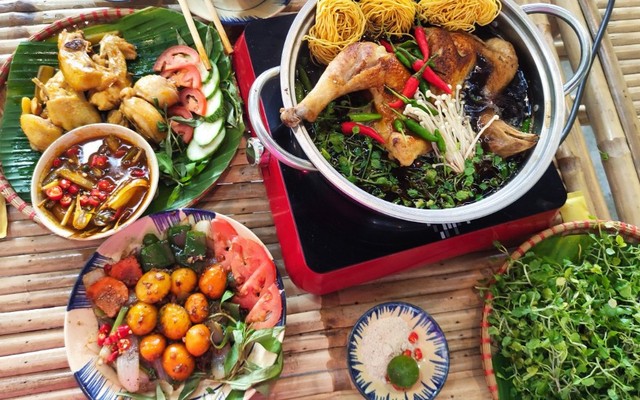 Lẩu Gà 48 - Lẩu Gà Tiềm Ớt Hiểm